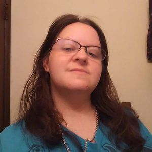 Meet your Posher, Leonna